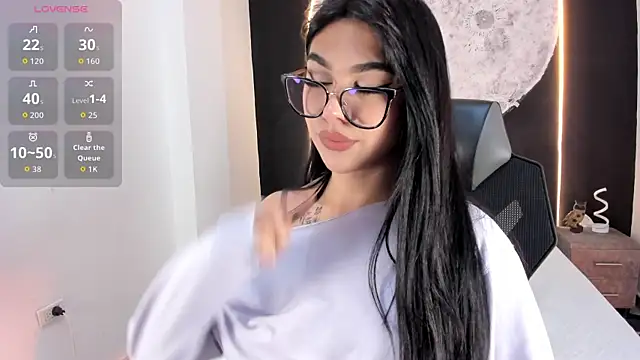 RoseCassie online show from 11/06/25, 01:37