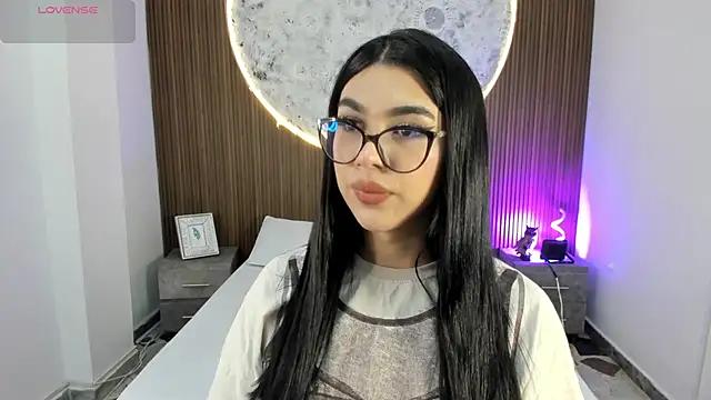 RoseCassie online show from 12/18/25, 01:48