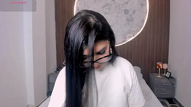 RoseCassie online show from 04/10/26, 01:29