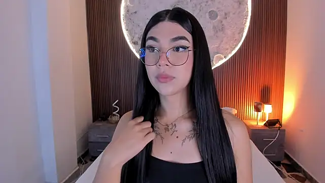RoseCassie online show from 05/08/26, 01:04