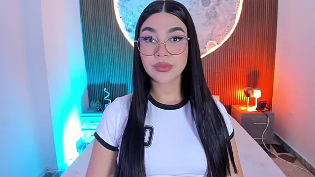 Snapshot of RoseCassie chatting on 06/17/26, 01:54 RoseCassie online show from 06/17/26, 01:54