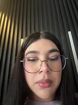 Snapshot of RoseCassie chatting on 07/10/26, 12:38 RoseCassie online show from 07/10/26, 12:38