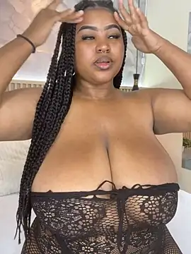 AinaraJimenez online show from 12/18/25, 06:56