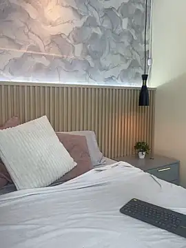 AinaraJimenez online show from 12/21/25, 07:48