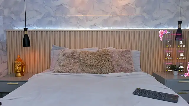 AinaraJimenez online show from 10/27/25, 08:21