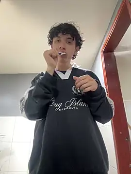 ash ricci online show from 10/03/25, 10:22