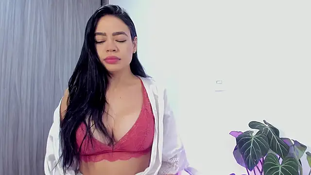 Sara Leblanc online show from 02/25/25, 12:38