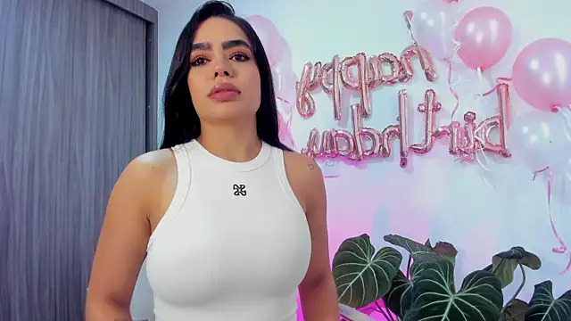 Sara Leblanc online show from 11/12/25, 02:21