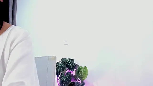 Sara Leblanc online show from 03/10/25, 12:38