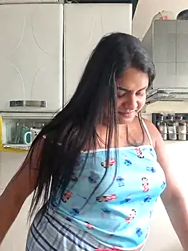 ppatriciarabello online show from 12/17/25, 02:33