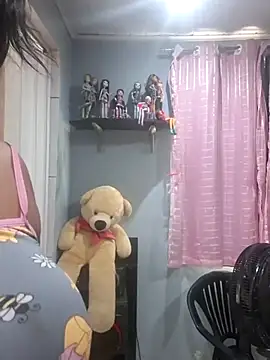 ppatriciarabello online show from 11/11/25, 04:46