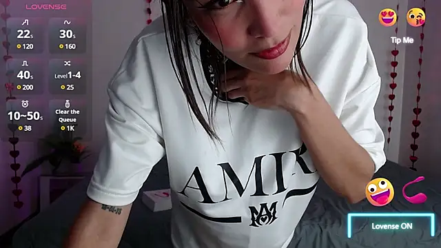 mia collens online show from 03/11/25, 12:54