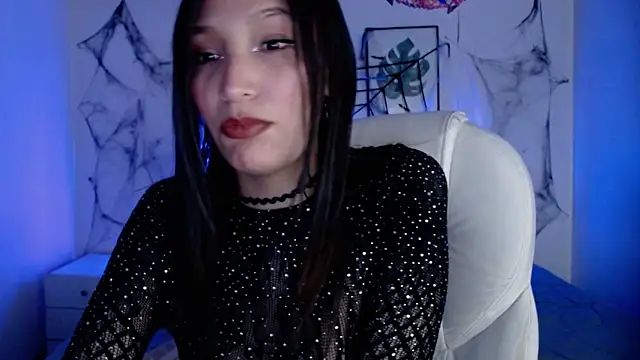 mia collens online show from 10/31/25, 03:14