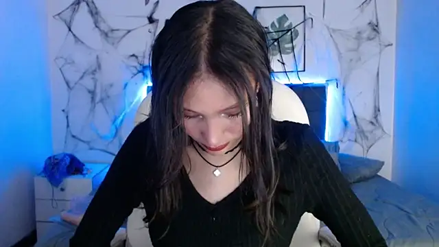 mia collens online show from 10/29/25, 03:38