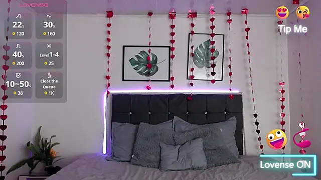 mia collens online show from 03/12/25, 06:29