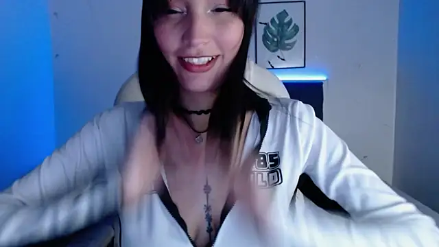 mia collens online show from 12/13/25, 11:00