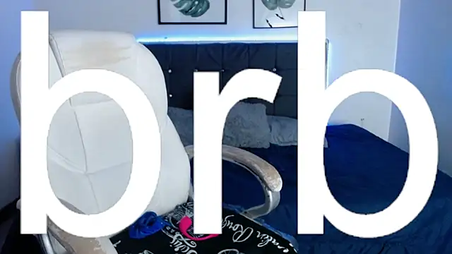 mia collens online show from 11/27/25, 02:34