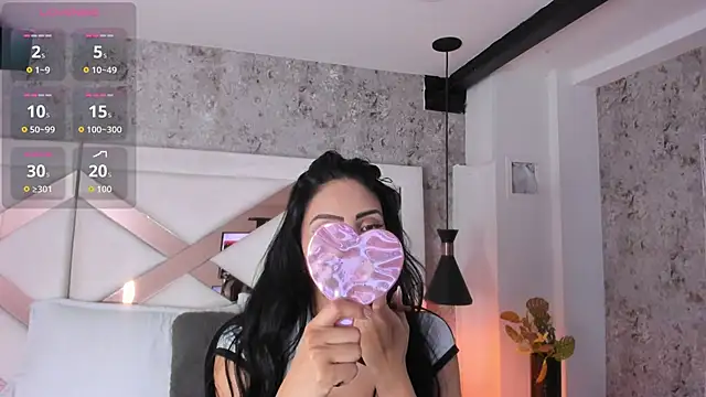 yessica monteiro online show from 10/23/25, 12:15