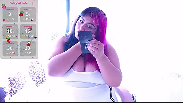 Snapshot of Pinky-Flower chatting on 02/07/25, 07:49 Pinky-Flower online show from 02/07/25, 07:49