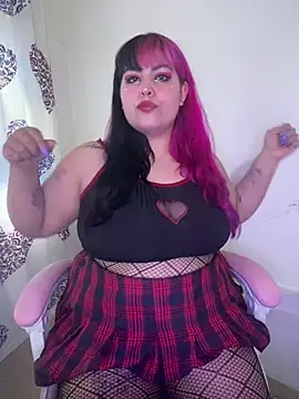 Snapshot of Pinky-Flower chatting on 02/11/25, 09:56 Pinky-Flower online show from 02/11/25, 09:56