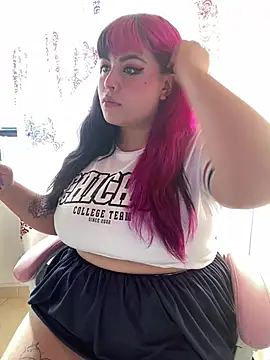 Snapshot of Pinky-Flower chatting on 02/04/25, 08:38 Pinky-Flower online show from 02/04/25, 08:38