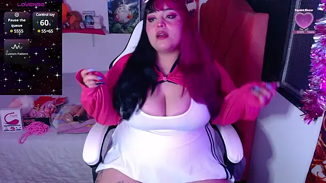 Snapshot of Pinky-Flower chatting on 01/23/25, 02:55 Pinky-Flower online show from 01/23/25, 02:55