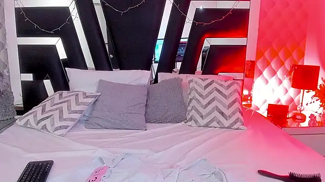 caroo gomeez online show from 02/19/25, 06:00