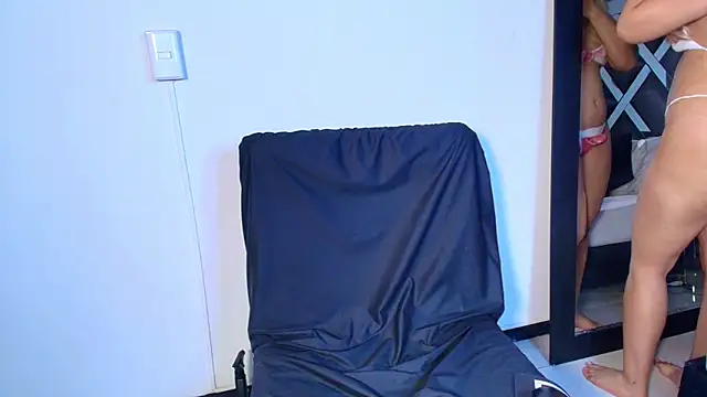 caroo gomeez online show from 10/13/25, 03:41