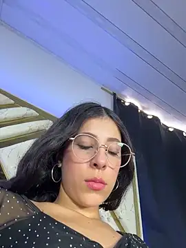 Snapshot of evaFiore chatting on 05/31/26, 05:51 evaFiore online show from 05/31/26, 05:51