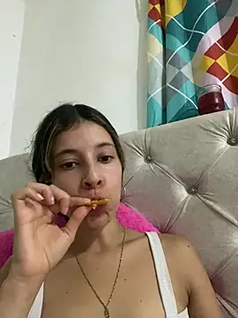 evaFiore online show from 03/12/25, 12:53