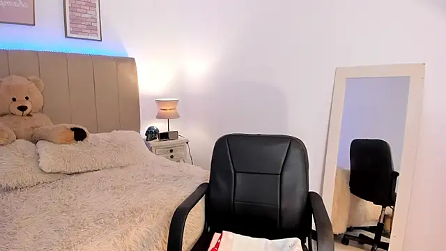 Snapshot of Katta_ossa chatting on 02/27/25, 07:58 Katta ossa online show from 02/27/25, 07:58