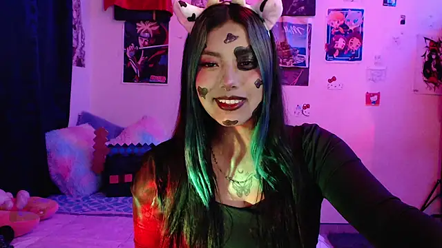 Snapshot of Katta_ossa chatting on 10/21/25, 01:05 Katta ossa online show from 10/21/25, 01:05