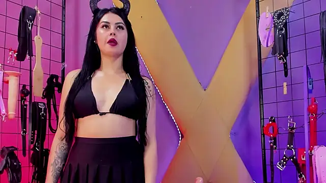 Snapshot of MrAlexia_Queen_BDSM chatting on 02/18/25, 03:53 MrAlexia Queen BDSM online show from 02/18/25, 03:53