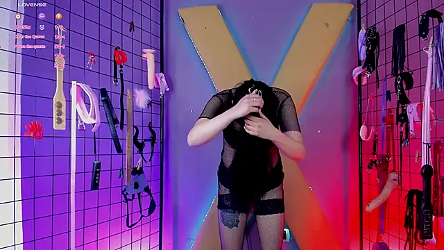 Snapshot of MrAlexia_Queen_BDSM chatting on 02/19/25, 04:23 MrAlexia Queen BDSM online show from 02/19/25, 04:23