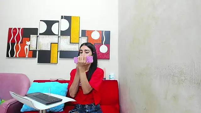 Mariana 16  online show from 03/13/25, 08:22