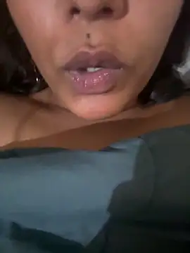 priyadevi17 online show from 03/01/25, 10:31