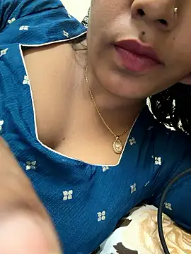 priyadevi17 online show from 01/19/26, 09:35