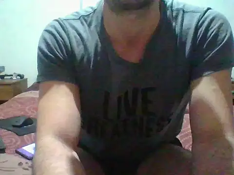 italianbighorse22 online show from 11/29/25, 03:50