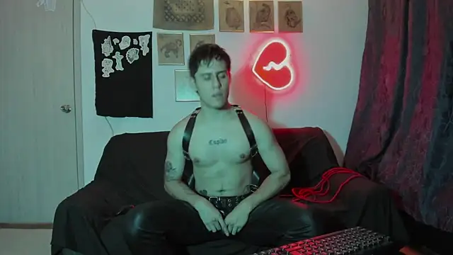 Snapshot of Antonello_Vannucci chatting on 01/11/25, 08:21 Antonello Vannucci online show from 01/11/25, 08:21