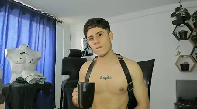 Snapshot of Antonello_Vannucci chatting on 03/12/25, 09:35 Antonello Vannucci online show from 03/12/25, 09:35