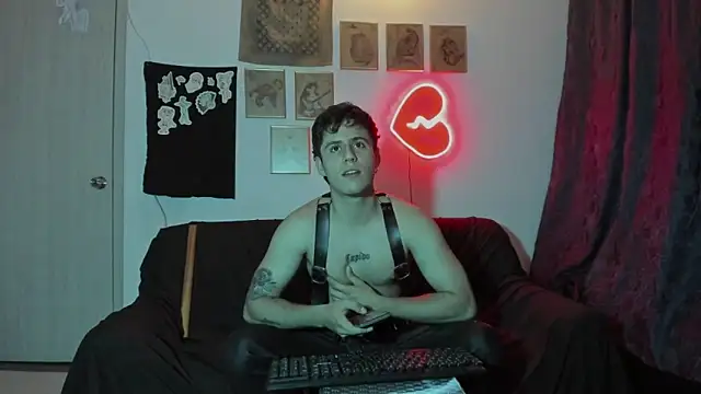 Snapshot of Antonello_Vannucci chatting on 01/11/25, 11:24 Antonello Vannucci online show from 01/11/25, 11:24