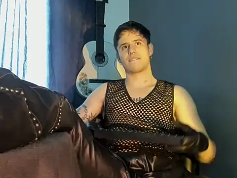 Antonello Vannucci online show from 12/19/25, 04:20