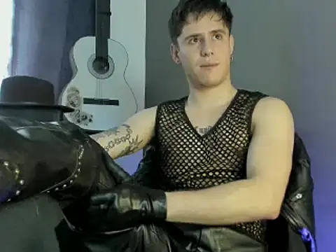 Antonello Vannucci online show from 12/18/25, 04:11