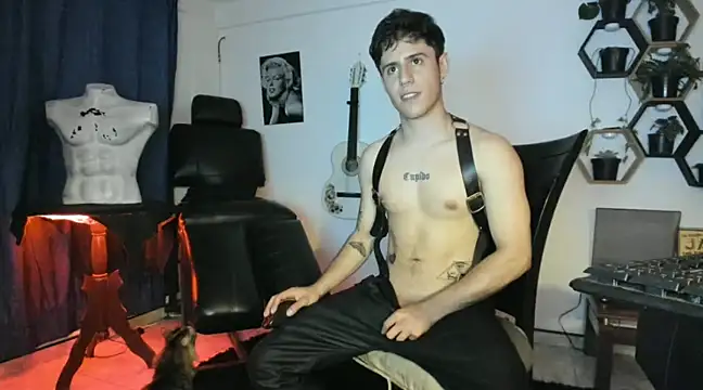 Snapshot of Antonello_Vannucci chatting on 02/26/25, 12:41 Antonello Vannucci online show from 02/26/25, 12:41