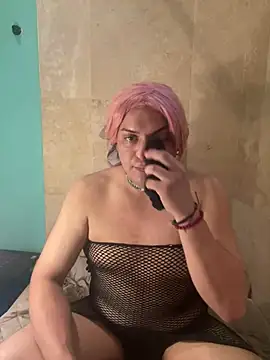 Snapshot of NikkelSofia chatting on 03/12/25, 11:44 NikkelSofia online show from 03/12/25, 11:44