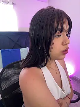 Lily Woodz online show from 03/24/26, 07:03