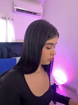 Lily Woodz online show from 05/14/26, 07:11