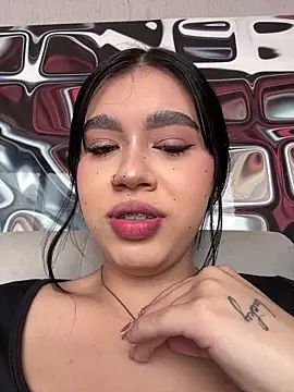 Lily Woodz online show from 05/31/26, 02:34