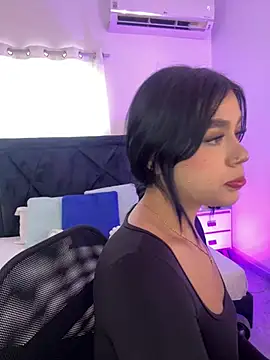 Snapshot of Lily_Woodz chatting on 07/19/26, 02:36 Lily Woodz online show from 07/19/26, 02:36