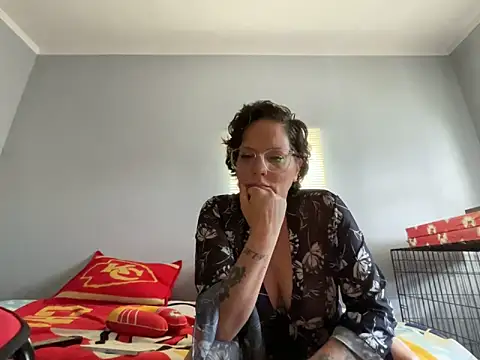 skarfos1babe69 online show from 04/11/26, 10:57